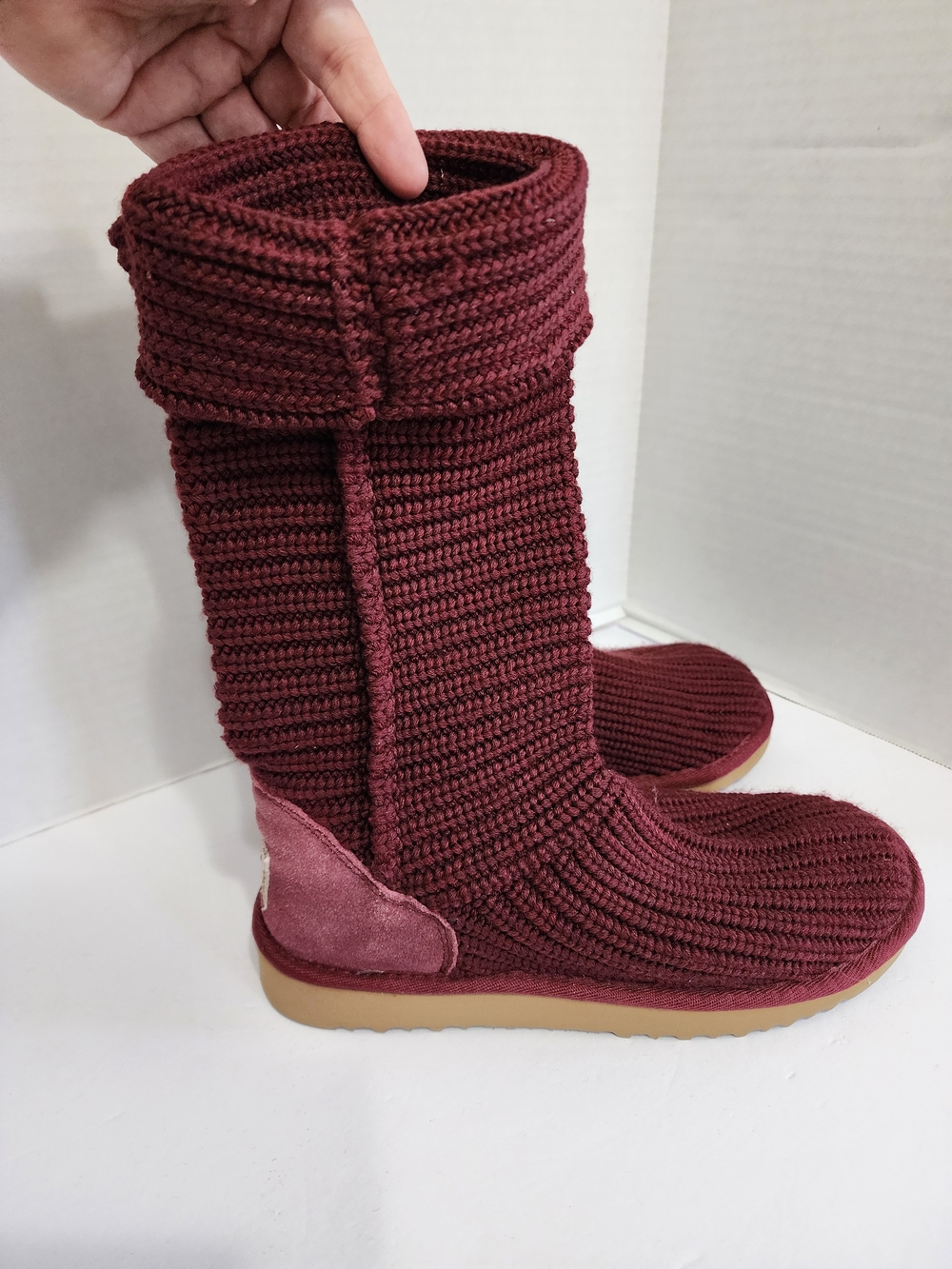 UGG Classic Cardigan Burgundy Knit Tall Boots Women's Size 8 F3007E